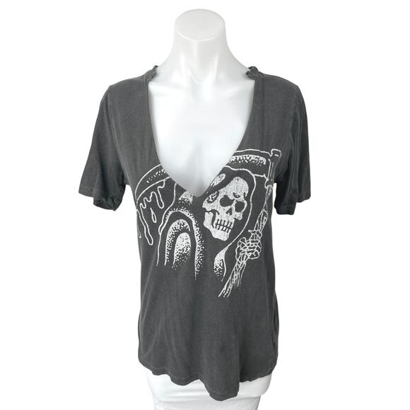 Truly Madly Deeply Fear No Evil Black Skull Print V-Neck Tee T-Shirt Top Size S - Picture 1 of 6